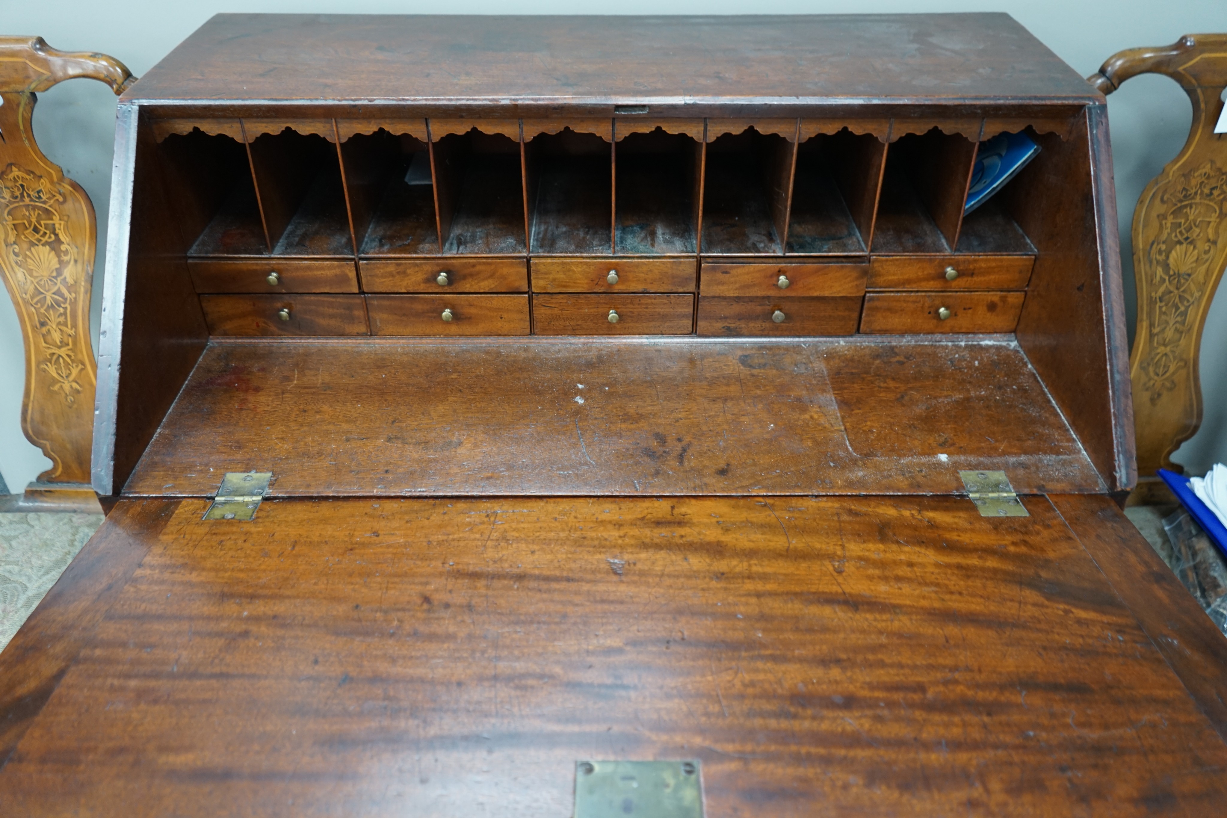 A George III mahogany bureau, width 91cm, depth 54cm, height 109cm